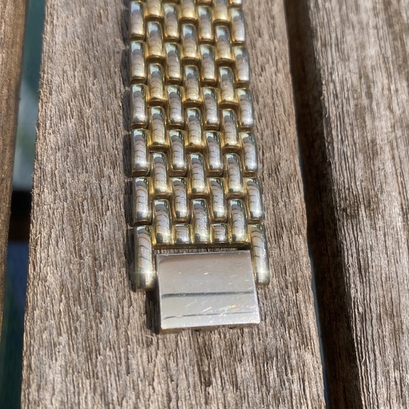 Embassy by Gruen Gold Tone Diamond Quartz Womens Watch Black Dial GEM2411L - Picture 3 of 6